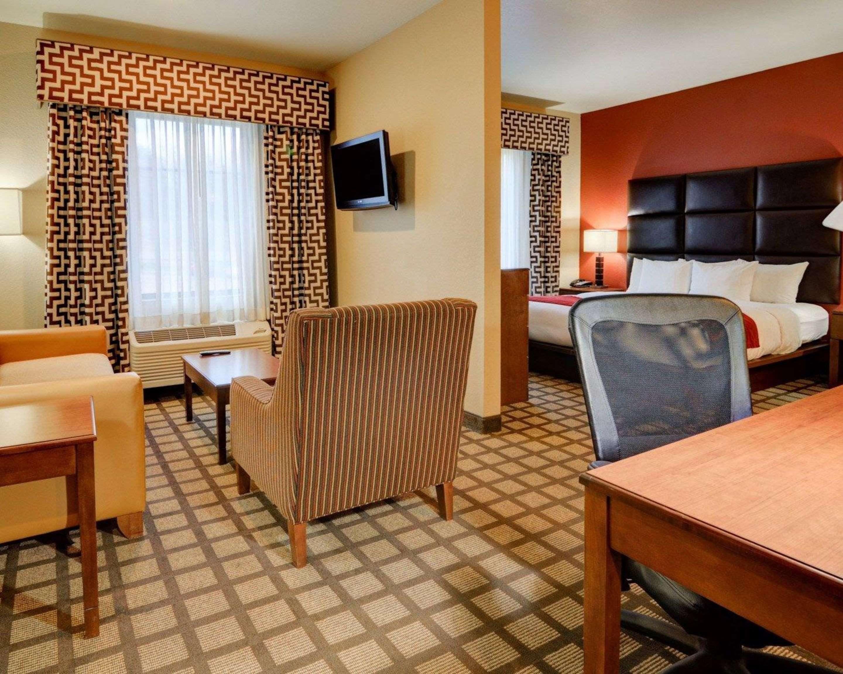 Comfort Inn & Suites Fort Smith I-540 Exteriér fotografie